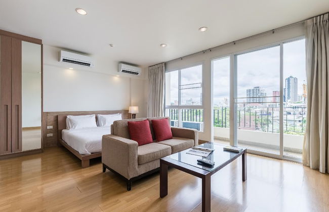 Bangkok Patio - Photo 17