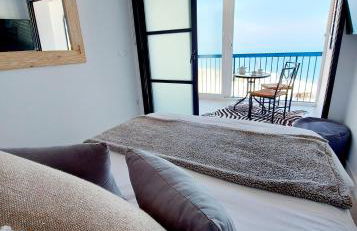 Exclusif Appartement en 1er Ligne, Vue Imprenable, Piscine, Parking Privé à Playa Mucha Vista, Alicante - Photo 3