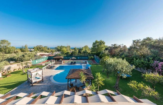 Villa Maxim with Private Pool & Tennis Court - Foto 1