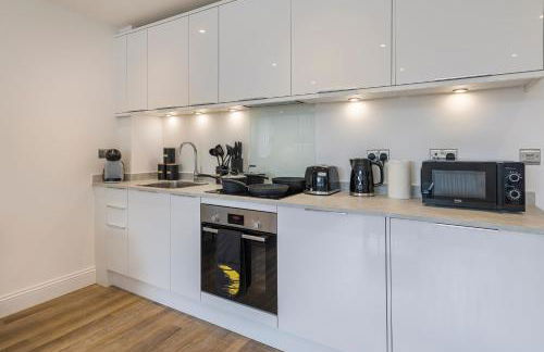 Modern 1BR Flat Gravesend with Parking Sleeps 2 - Foto 28