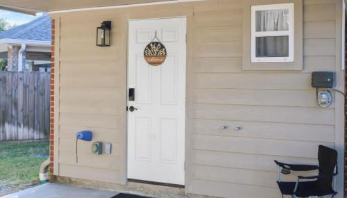 Entire studio with full kitchen and in-unit laundry - Foto 5