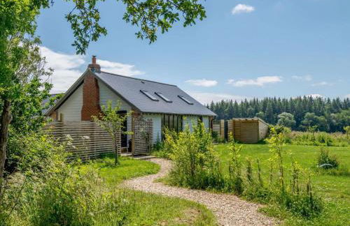 Romantic cottage for 2 with hot tub - Photo 15