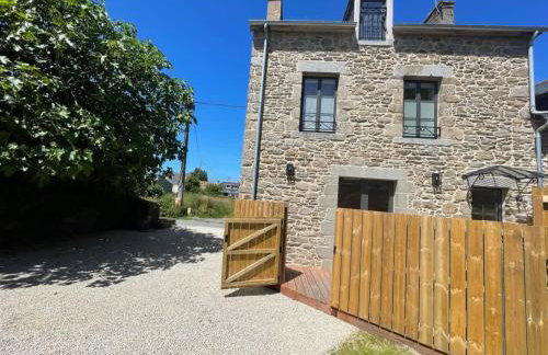 LE ROCHER- Belle maison de charme -Jardin/Parking - Photo 26