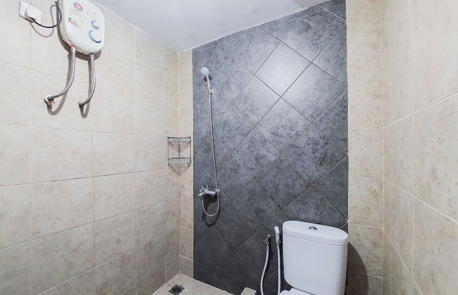 Comfort And Simply Look 2Br At Great Western Apartment - Photo 13