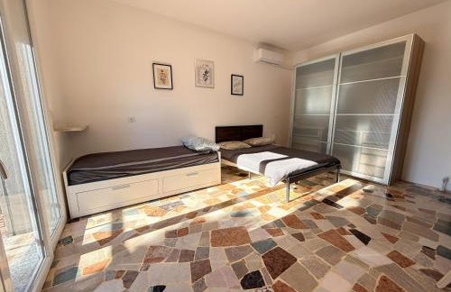 Family 3-Bedroom Apartment near MXP & Lake Maggiore - Parking - Foto 25