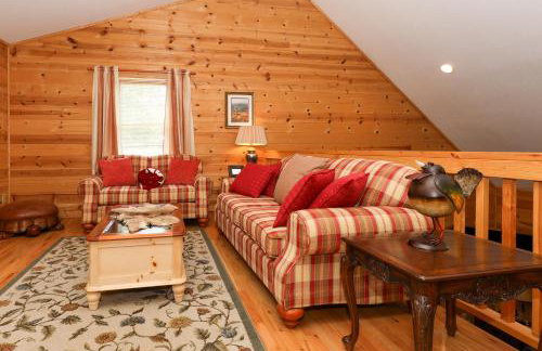 3-Story Private Cabin with Hot Tub and Fire Pit - Foto 31