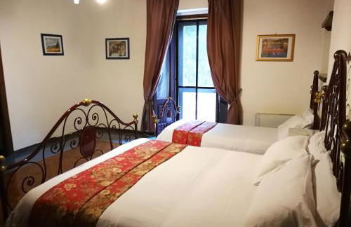 Charming Villa in Maida With Pool & Garden - Photo 17