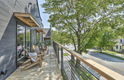Modern Townhome with Deck - half Mi to Elkhart Lake! - Foto 3