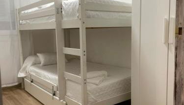 Amplio apartamento, playa, tren - Foto 4