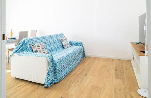 Polyclinic House - Photo 11