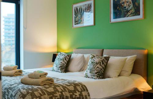 Jungle Luxe Retreat, 2Bed 2Bath Leeds, Center & Stadium - Foto 10