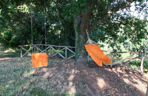 Romantic Farmhouse with Pool - Foto 32