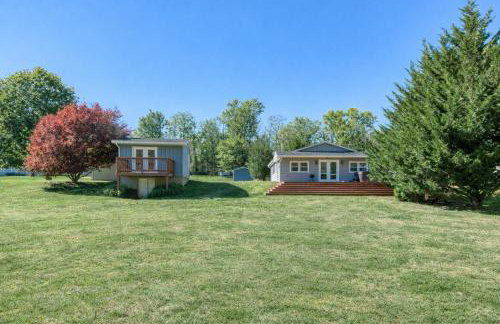 New River Riverfront , Hot Tub & Canoes, Trophy Muskie Fishing , Near VT - Foto 59