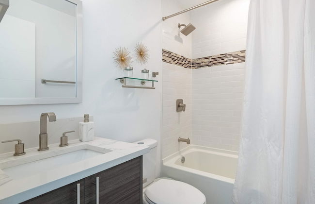 Upstay - Eastside Home w LRG Patio - Rooftop Deck - Foto 21