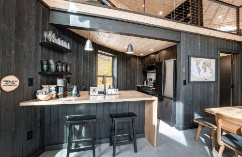 Skyline Yurt: Hot Tub~Wood Stove~WiFi~EVcharger - Foto 8