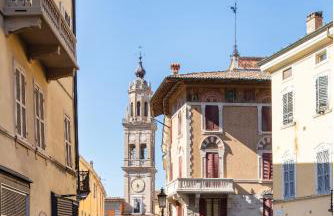 HOUSE Cavour 24 In the heart of Downtown Parma - Foto 1