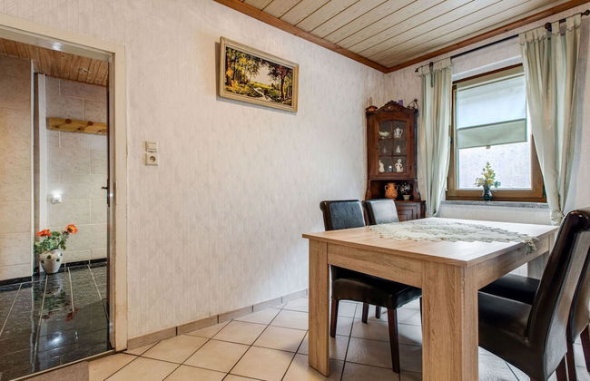 Holiday Home in Thuringia With Private Terrace, use of a Garden and Pool - Photo 27