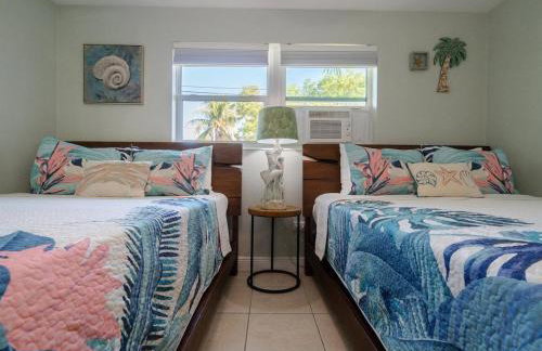 Tiki Time - Waterfront Pool Home, 65` Dock , Direct Ocean Access! - Foto 26