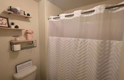 Wasatch Retreat 5 bed 3 5 bath pool table game room - Photo 48