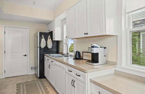 3 BR 2BA Lakefront Home - Dog Friendly - 30 Day - Foto 7