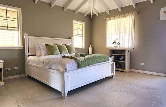 Santosha Barbados - Foto 9