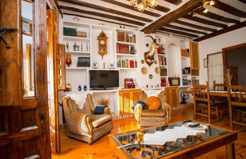 Alojaguay RUEDA, CASA MUSEO RÚSTICA-MODERNA, máxima TRANQUILIDAD con COMODIDAD - Foto 10