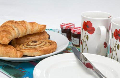 Peaceful property with stunning views - Pass the Keys - Photo 27