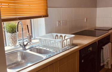 Stunning Stylish & Spacious Ground Floor Apartment, Kidderminster - Foto 10