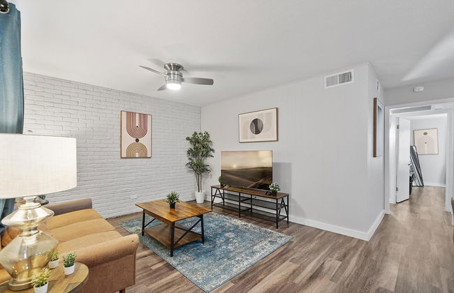 Modern 2BR Near UT Hyde Park Evonify - Foto 23