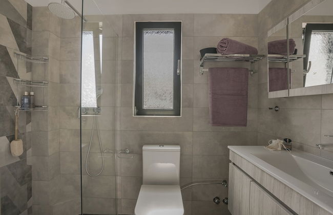 Queen Bee Residence - Photo 61