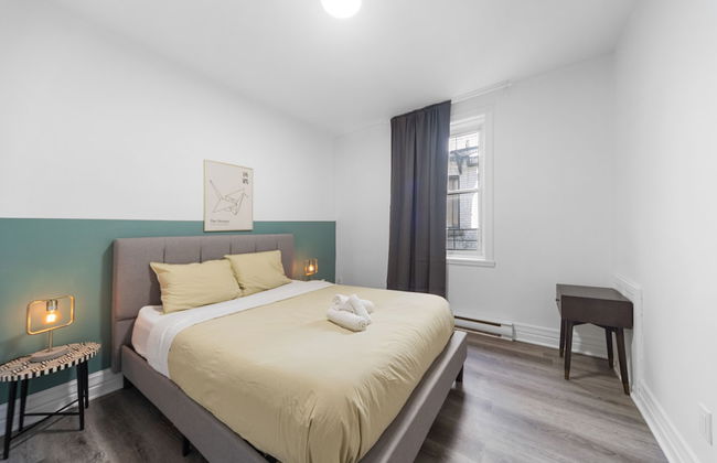 SPACIOUS RENOVATED APARTMENT SLEEPS 12 - Foto 6