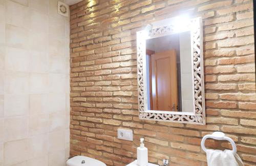 Gran adosado de esquina muy cerca de la playa en la Antilla - Foto 11