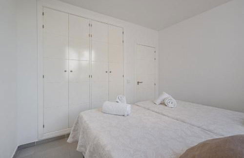 Villa Caterina, Luxury Villa with Heated Pool Ocean View in Adeje, Tenerife - Foto 32