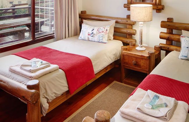 First Group Kowie River Chalets - Photo 4