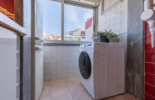 Unique Riverview Apartment - Photo 27