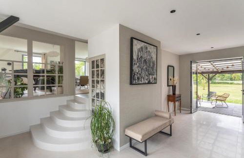 LA VILLA DU GOLF - avec piscine couverte chauffée et jacuzzi - Foto 14