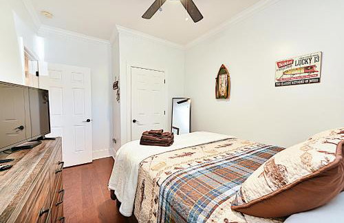 Secluded Lodge 8acres Hot Tub, Pingpong pedalboat! - Foto 10