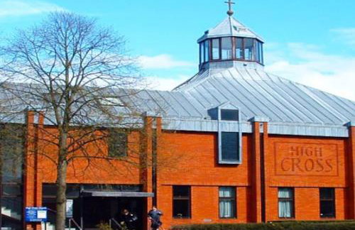 Luxury 2 Bed Maisonette with Parking Near Tube - Foto 41