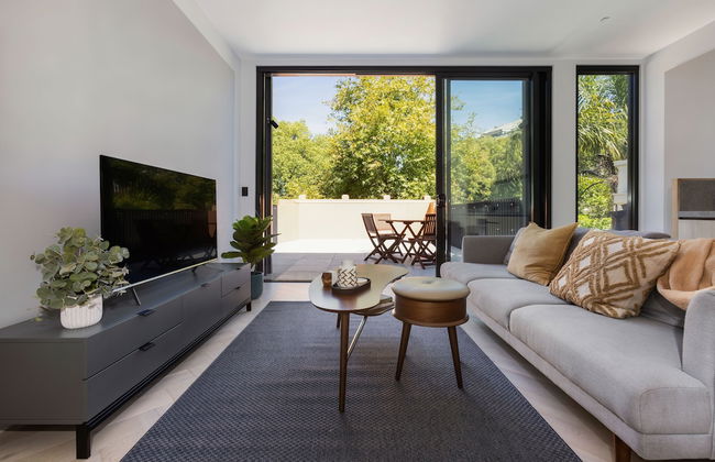 The 249 Apartments by Urban Rest - Photo 20