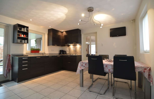 Lovely Group Home With Lots of Privacy, Ideal for Families and Friends - Foto 16