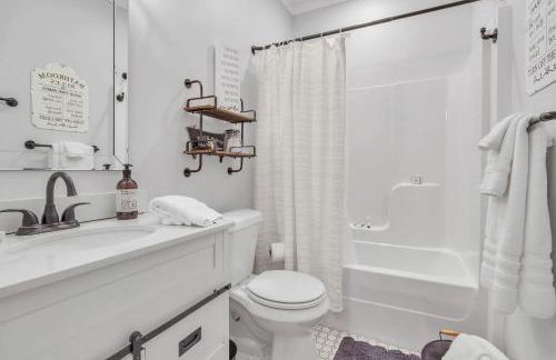 Lake House Near Two Marinas with Boat Parking - Foto 21