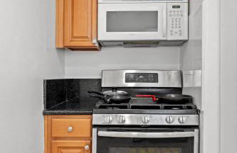 Near LA Cozy Home with Full Kitchen & Laundry - Foto 13