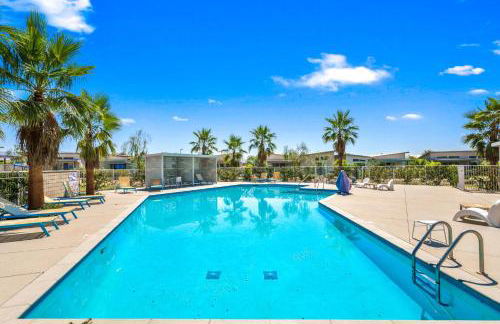 1 mi from Tennis Garden - Corn hole - Pool Access - Foto 35