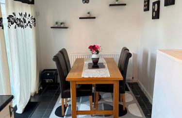 Comfortable 2-Bed Flat in Heart of Tyne Wear - Pass the Keys - Foto 42