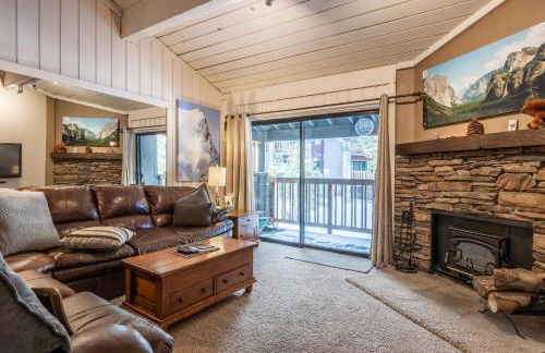 New Listing 2 bedroom and Loft 2 bath Summit E Bldg 16 condo sleeps 8 Steps to Eagle Lodge Chair 15 - Foto 2