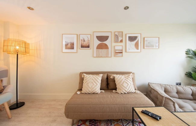 Designer Family Escape Hot Tub Steps to Beach - Photo 61