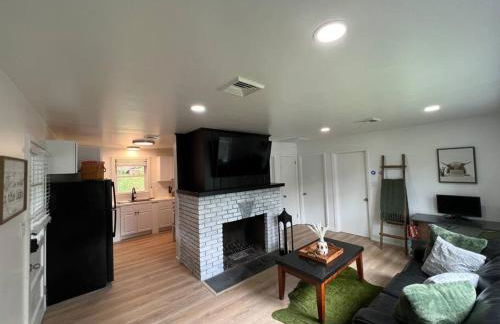 Brown House, Lake, Boat Dock, King Bed, Grill - Foto 26