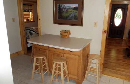 Lovely Log Cabin in the Woods with Hot Tub near the Red River Gorge in Kentucky - Foto 9