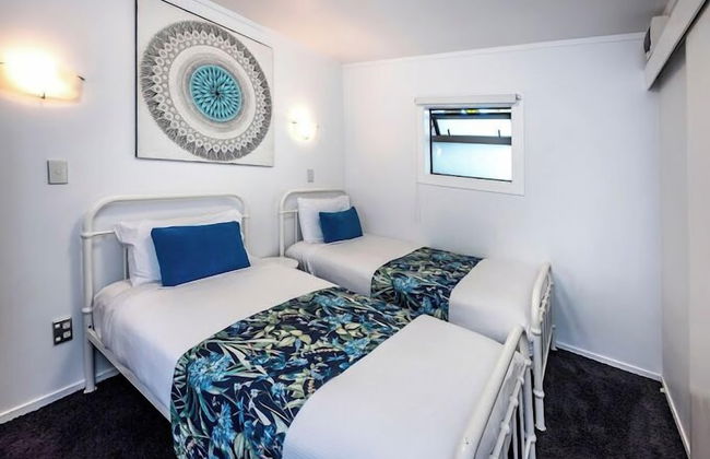 Orewa Beachcomber - Photo 15