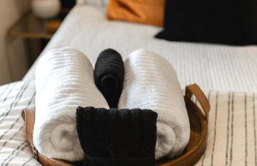 "Glamtainer" One of a kind Romantic Luxe Retreat, 8 Minutes to Emerald Beach, Outdoor Haven - Foto 31